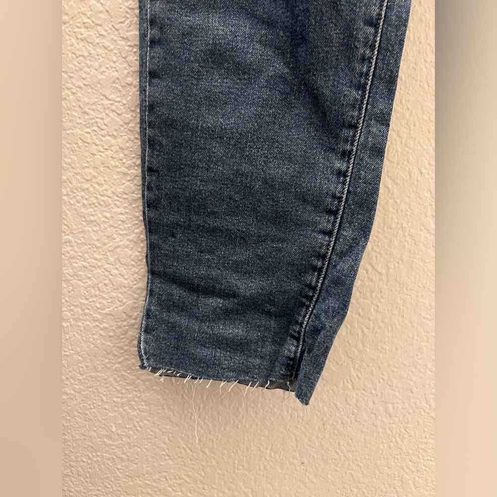 Woman Blue Jeans - Picture 4 of 7